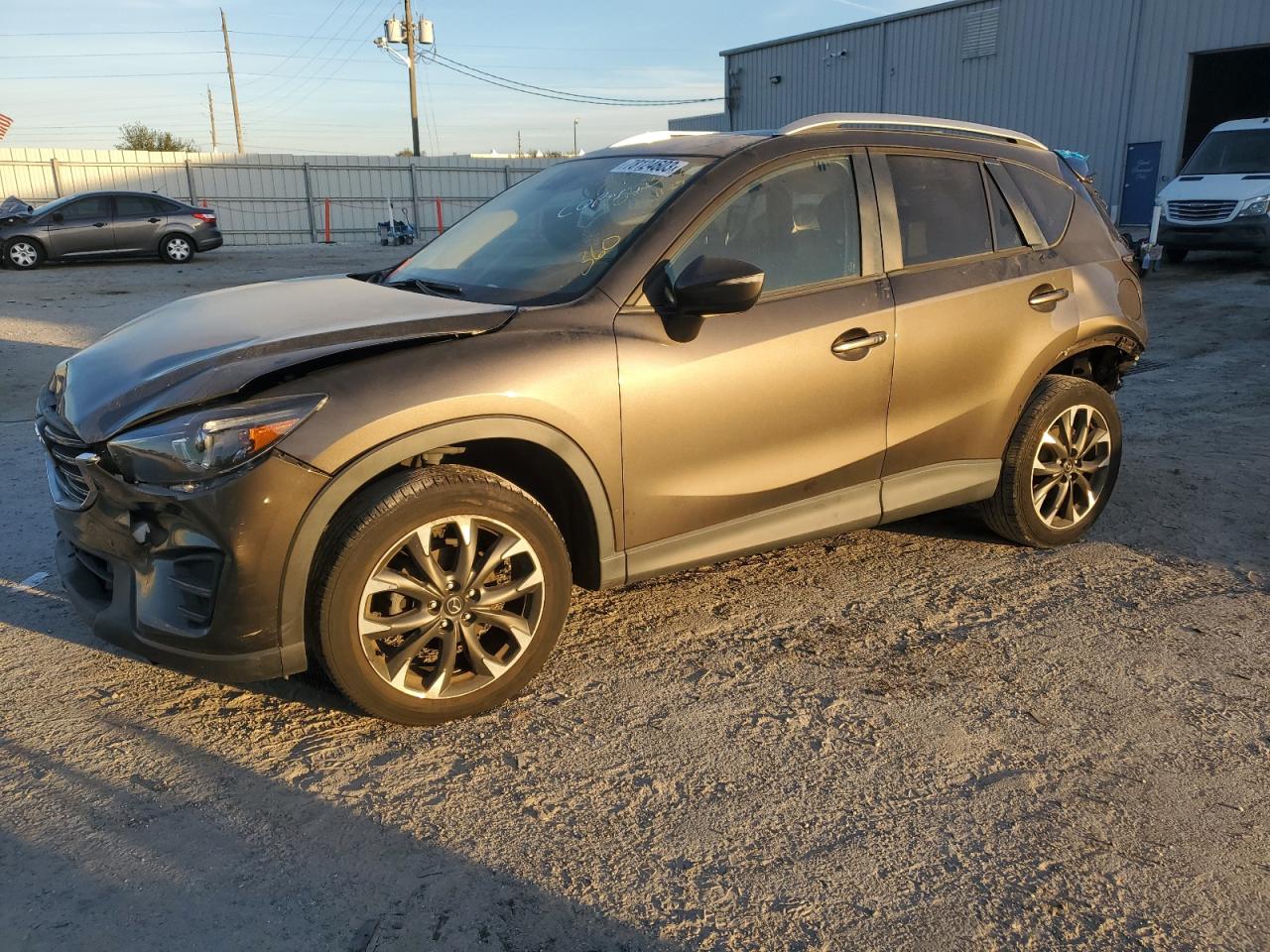 Image 1 of 2016 MAZDA CX-5 GT 2016 with VIN JM3KE2DY3G0687580