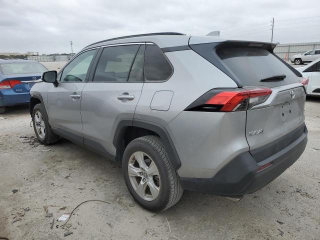 Image 2 of 2020 TOYOTA RAV4 XLE 2020 with VIN 2T3W1RFV6LC052426