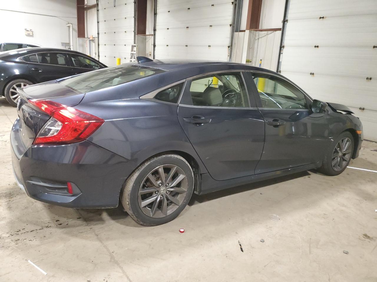 Image 3 of 2019 HONDA CIVIC EX 2019 with VIN JHMFC1F39KX001231