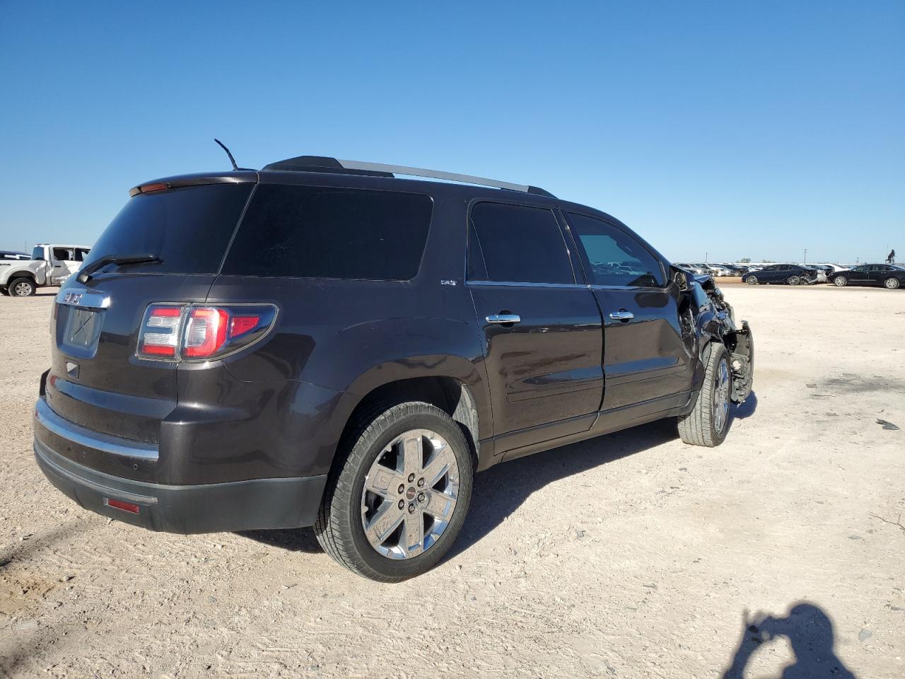 Obraz 3 z 2017 GMC ACADIA LIMITED SLT-2 2017 z VIN 1GKKRSKD1HJ215004