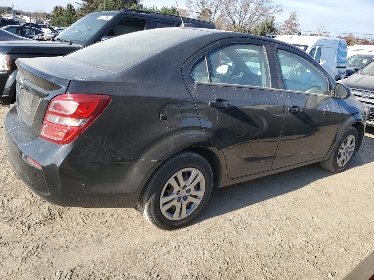 Obraz 3 z 2017 CHEVROLET SONIC LS 2017 z VIN 1G1JA5SG1H4164539