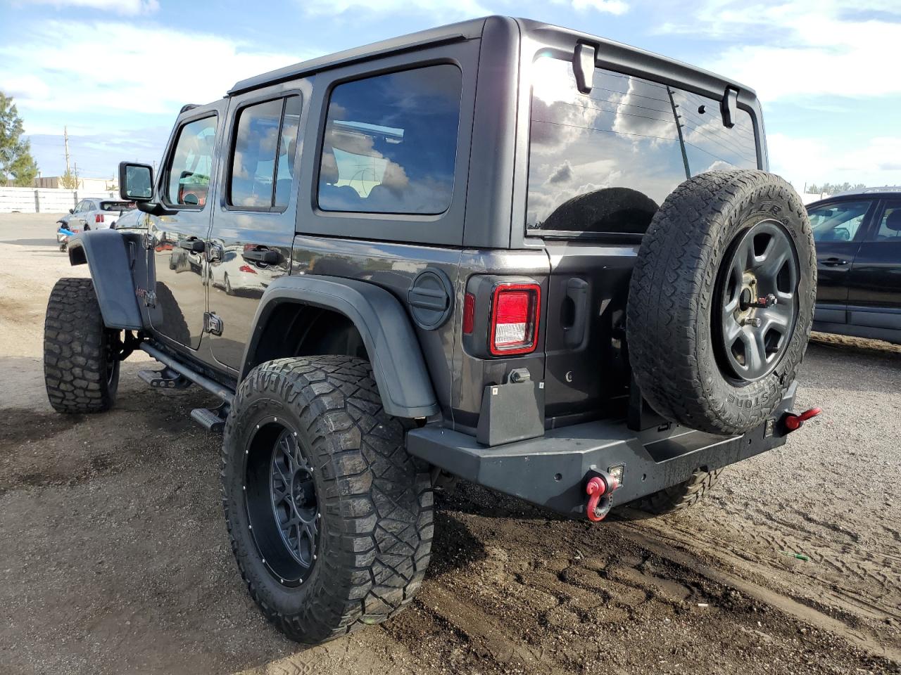 Изображение 2 2018 JEEP WRANGLER UNLIMITED RUBICON 2018 с VIN 1C4HJXFG2JW112942