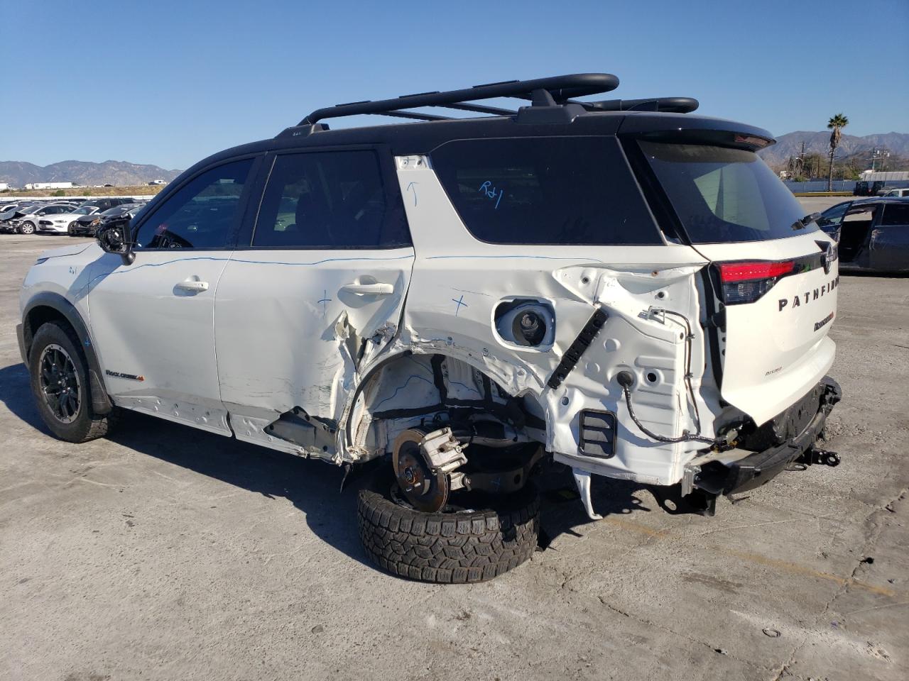 Obraz 2 z 2023 NISSAN PATHFINDER SV 2023 z VIN 5N1DR3BD7PC256164