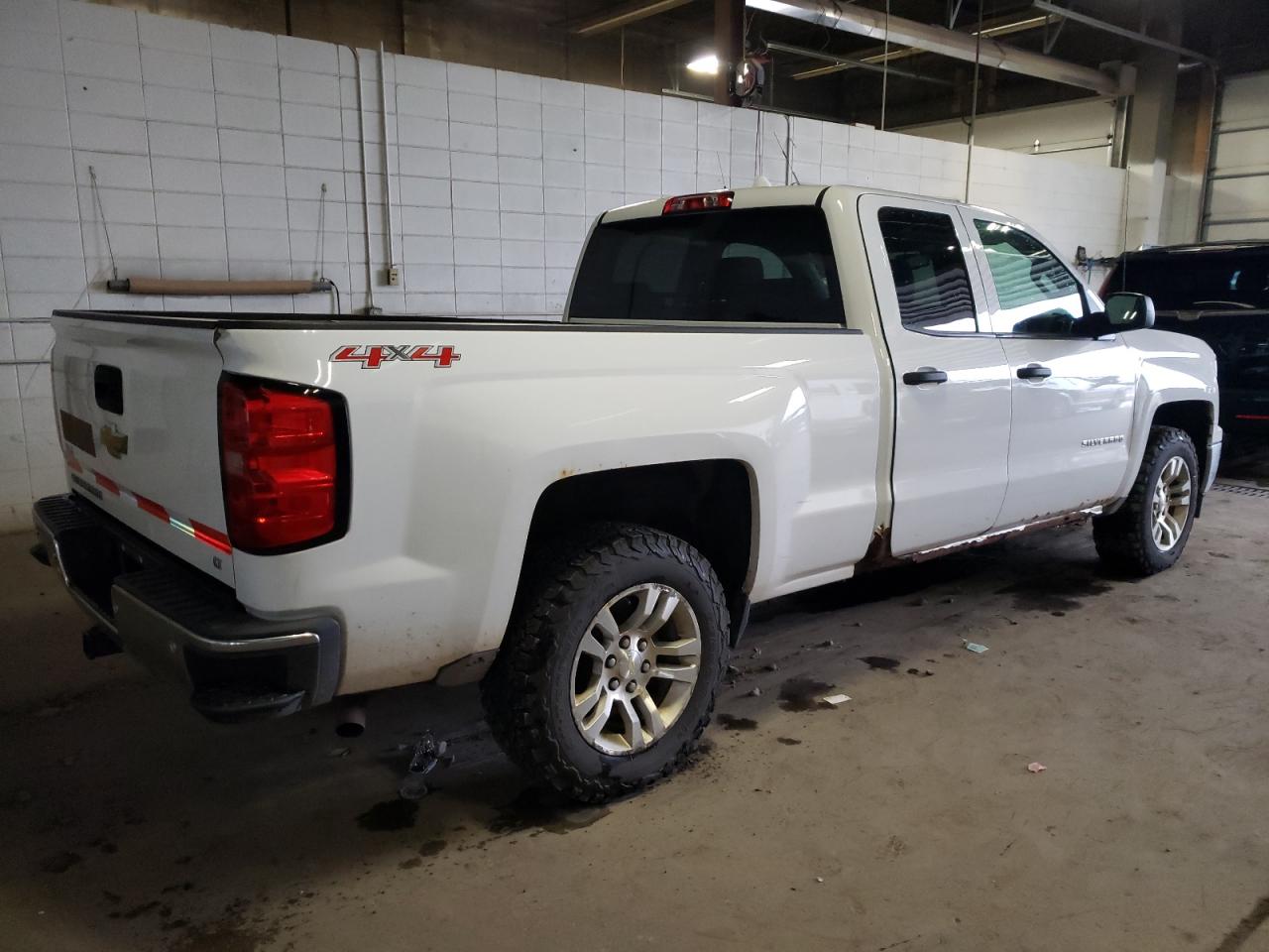 Image 3 of 2014 CHEVROLET SILVERADO K1500 LT 2014 with VIN 1GCVKREC3EZ373933