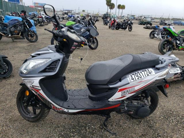 Image 3 of 2021 ZHNG SCOOTER 2021 with VIN L5YTCKPV2M1135751