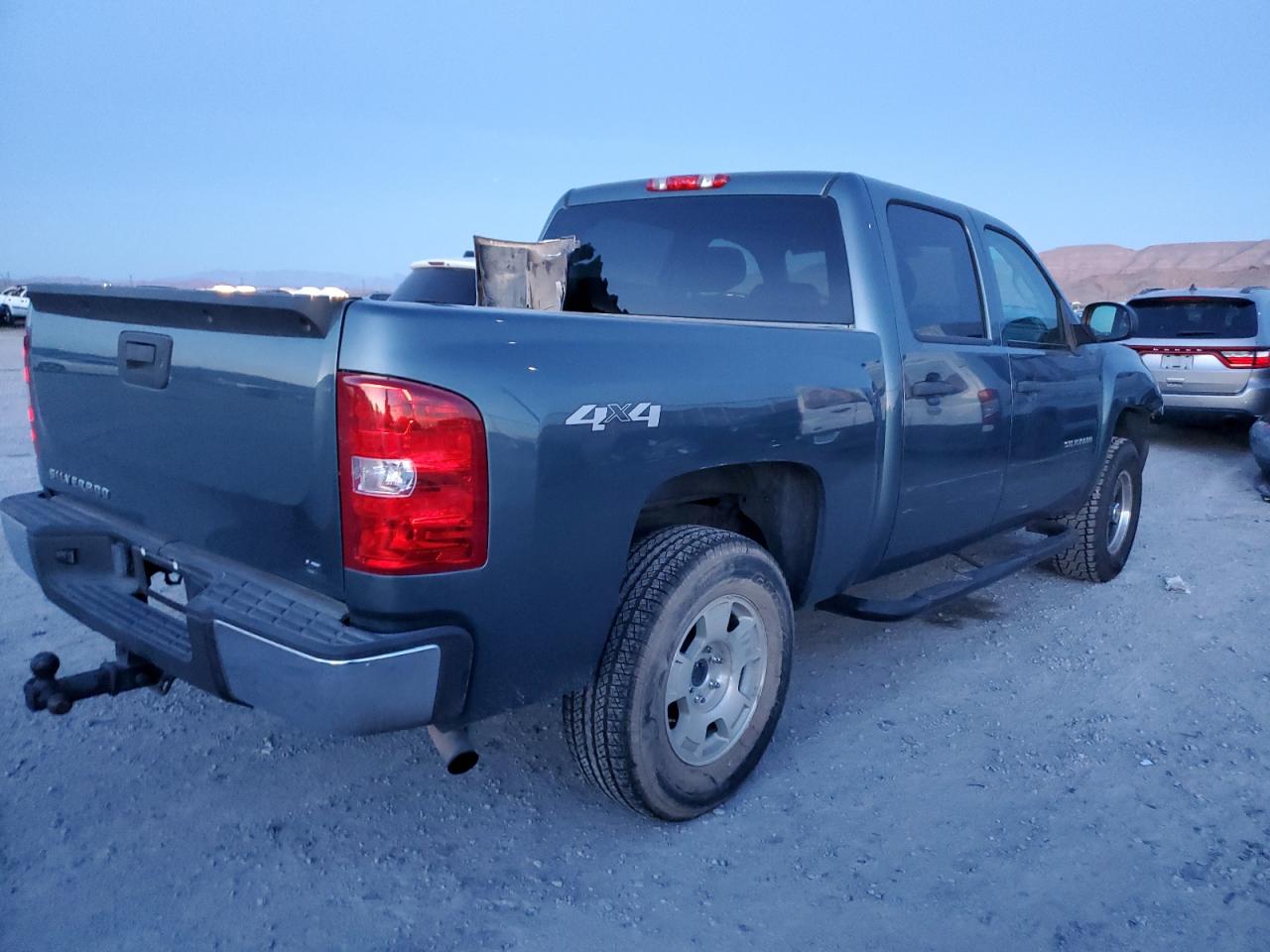 Изображение 3 2013 CHEVROLET SILVERADO K1500 LT 2013 с VIN 3GCPKSE74DG172981