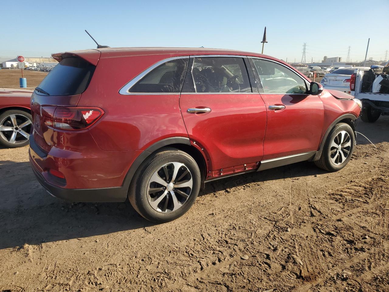Изображение 3 2020 KIA SORENTO L 2020 с VIN 5XYPG4A32LG681478