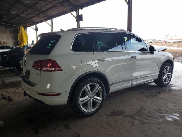 Image 3 of 2014 VOLKSWAGEN TOUAREG TDI 2014 with VIN WVGDP9BP5ED004987