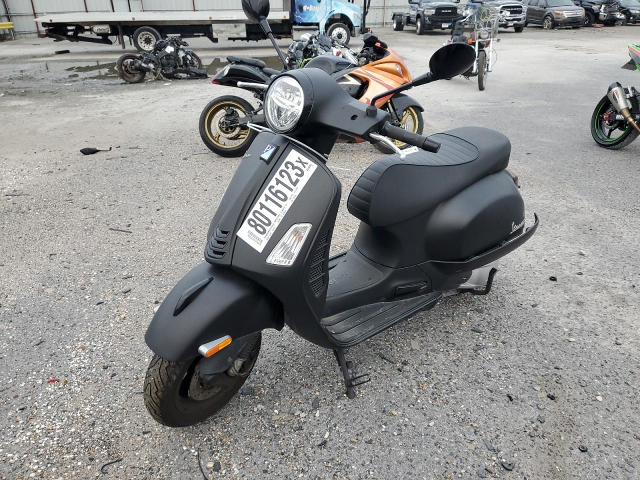 Image 2 of 2020 VESPA SCOOTER 2020 with VIN ZAPMA39M1L5201479