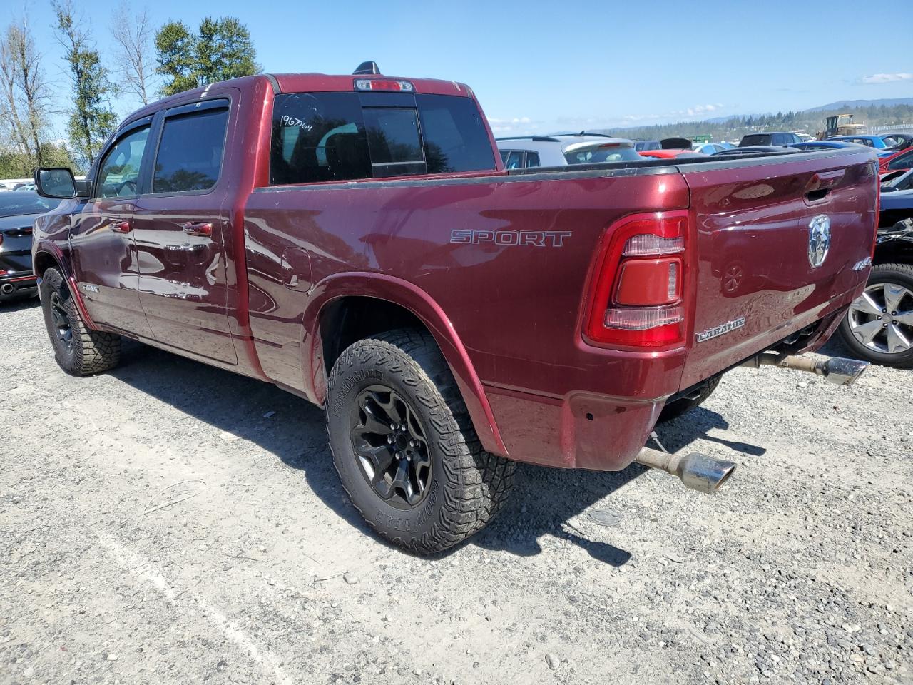 Изображение 2 2021 RAM 1500 LARAMIE 2021 с VIN 1C6SRFRT5MN518703