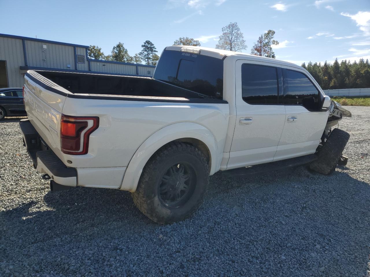 Image 3 of 2018 FORD F150 RAPTOR 2018 with VIN 1FTFW1RG9JFE71268