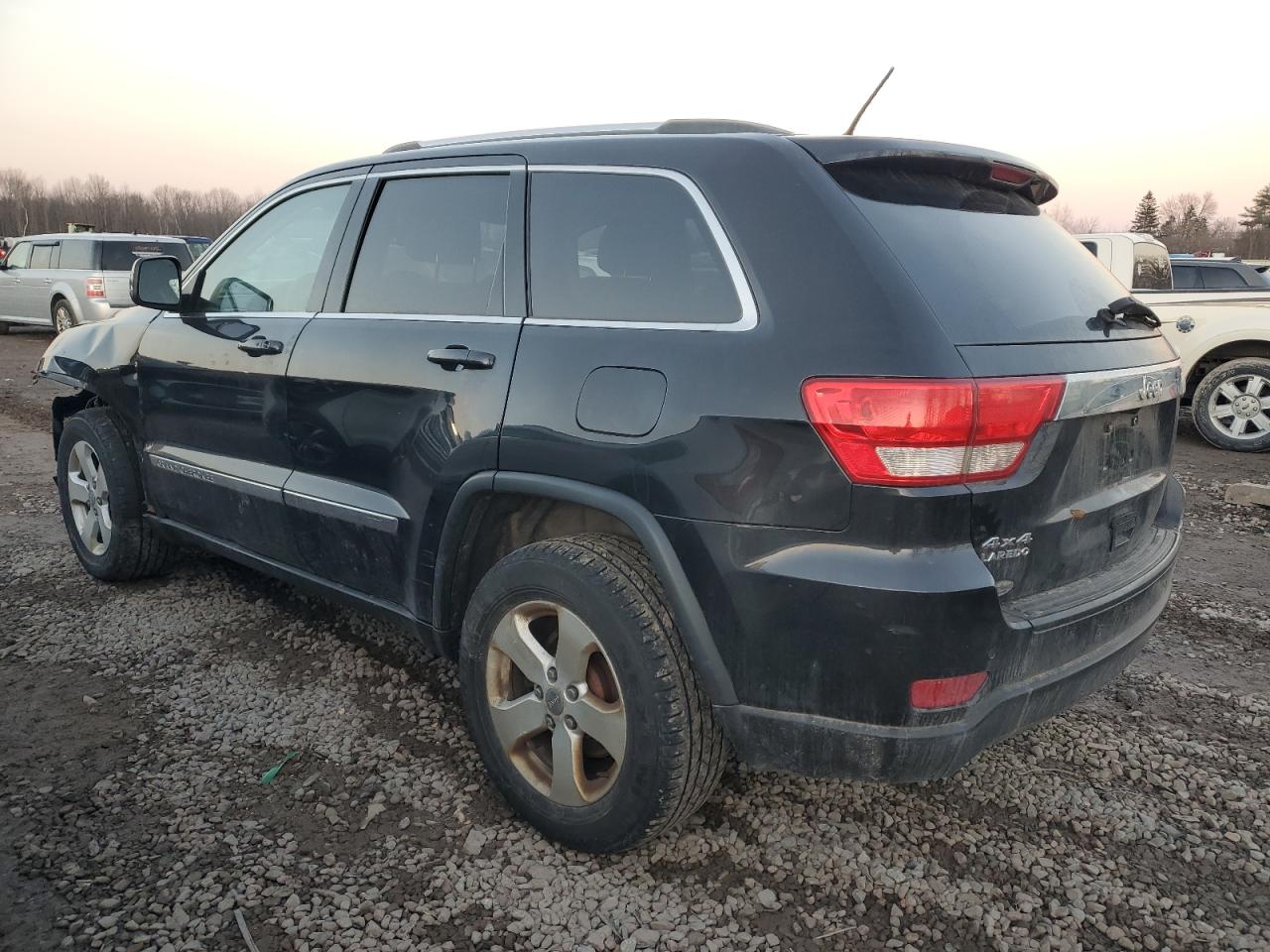 Image 2 of 2013 JEEP GRAND CHEROKEE LAREDO 2013 with VIN 1C4RJFAG9DC641056