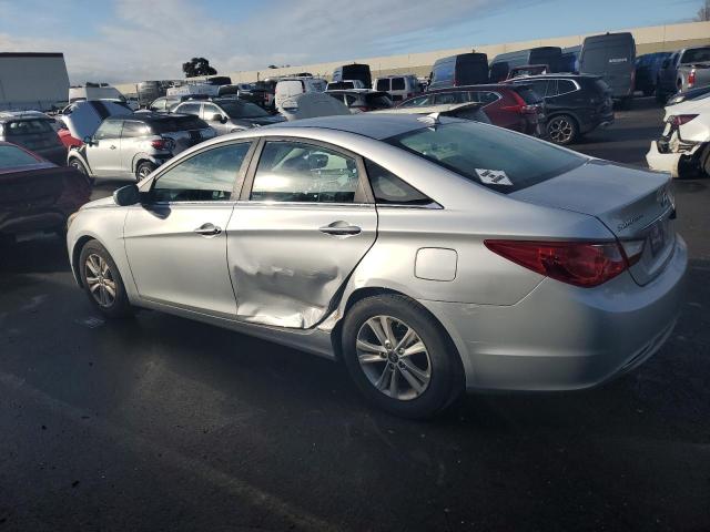 Obraz 2 z 2013 HYUNDAI SONATA GLS 2013 z VIN 5NPEB4AC6DH702395