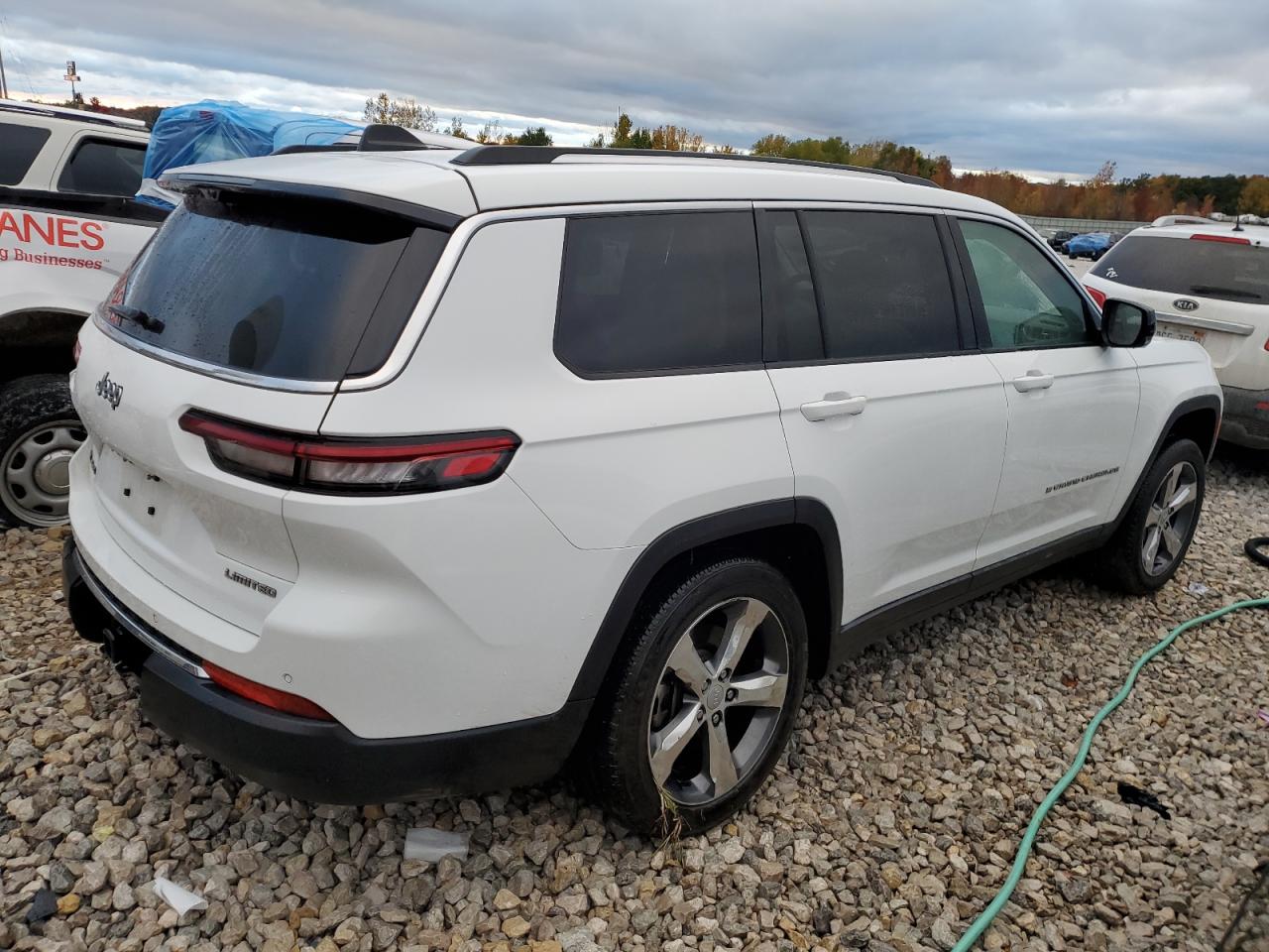 Image 3 of 2021 JEEP GRAND CHEROKEE L LIMITED 2021 with VIN 1C4RJKBG6M8113906