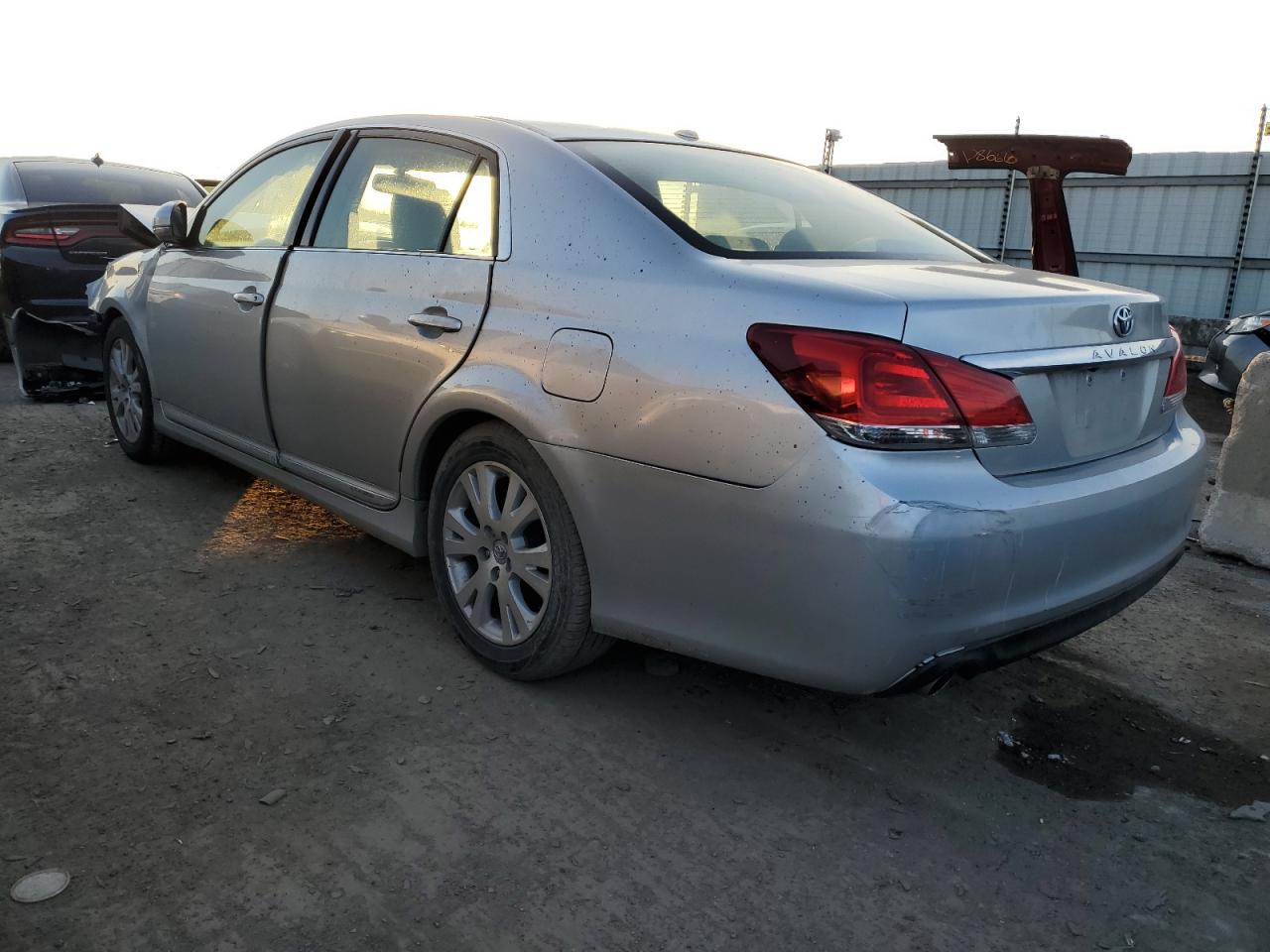 Изображение 2 2011 TOYOTA AVALON BASE 2011 с VIN 4T1BK3DB9BU384903