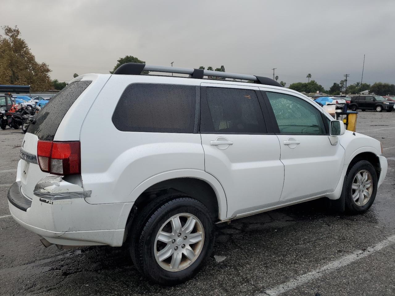Obraz 3 z 2011 MITSUBISHI ENDEAVOR LS 2011 z VIN 4A4JN2AS0BE028221