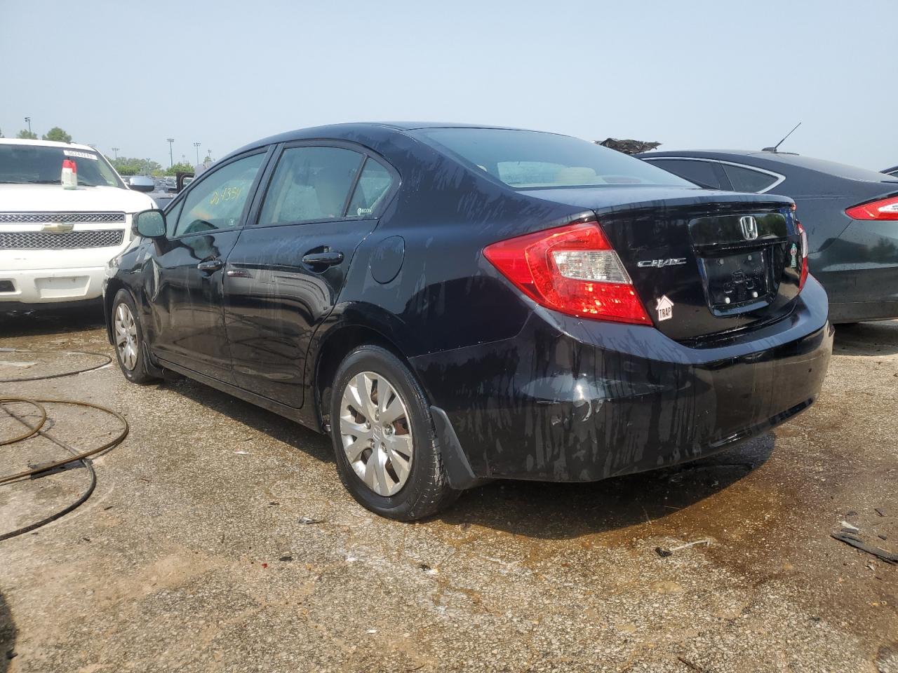 Изображение 2 2012 HONDA CIVIC LX 2012 с VIN 19XFB2F57CE003671