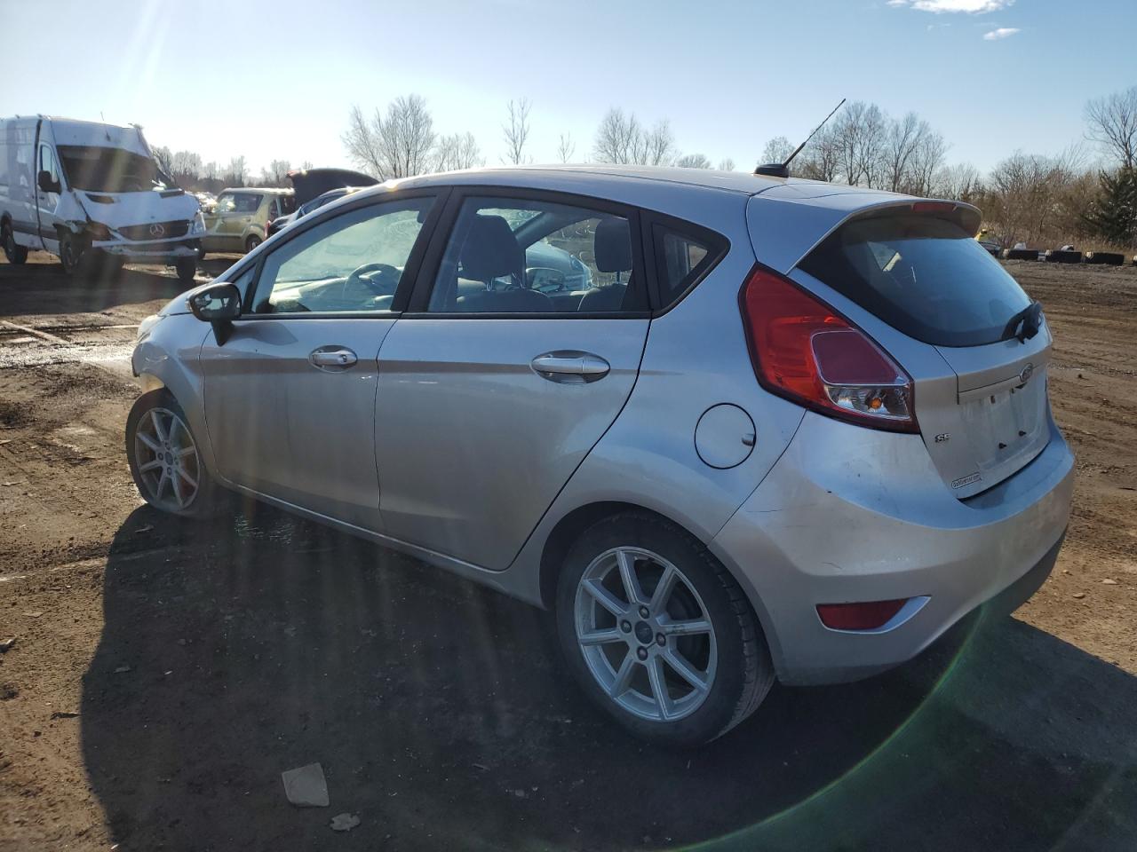 Obraz 2 z 2018 FORD FIESTA SE 2018 z VIN 3FADP4EJ9JM126478