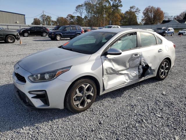 Obraz 1 z 2019 KIA FORTE FE 2019 z VIN 3KPF24AD8KE119700
