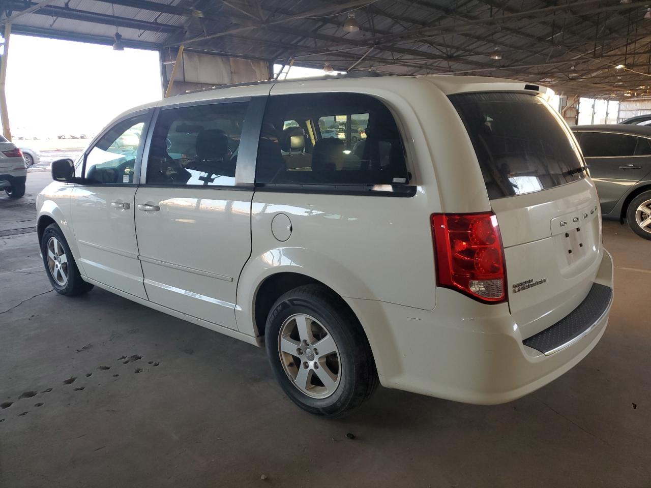 Image 2 of 2013 DODGE GRAND CARAVAN SXT 2013 with VIN 2C4RDGCG5DR651181