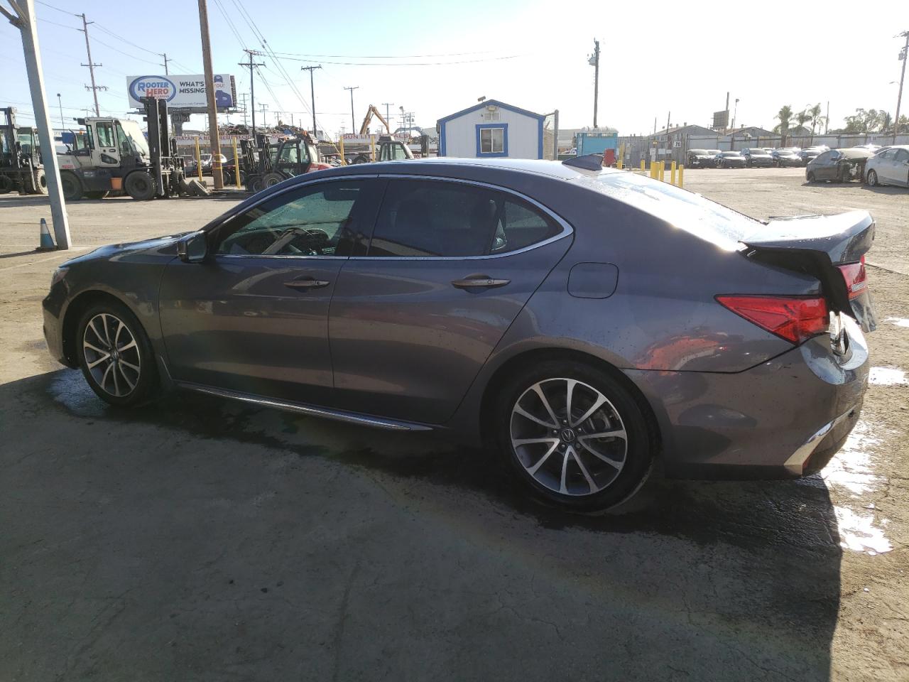 Изображение 2 2018 ACURA TLX TECH 2018 с VIN 19UUB3F55JA002307