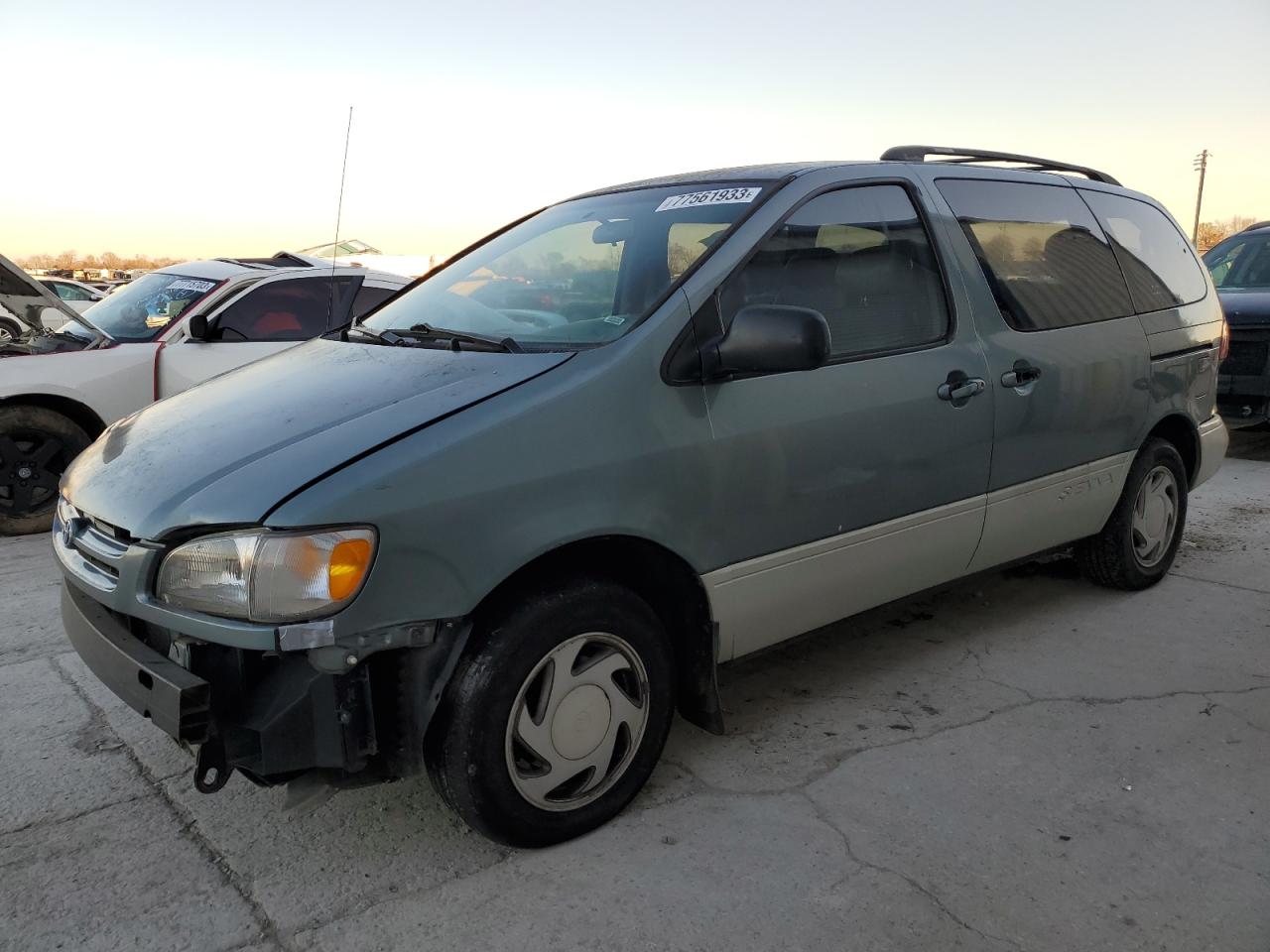 Изображение 1 2000 TOYOTA SIENNA LE 2000 с VIN 4T3ZF13C8YU184998
