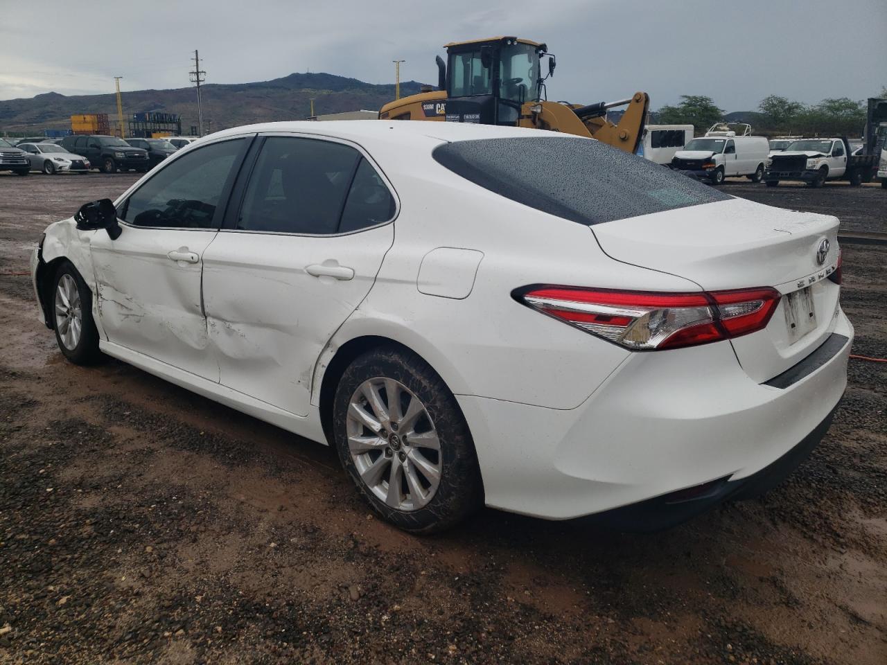 Изображение 2 2019 TOYOTA CAMRY L 2019 с VIN 4T1B11HK9KU188929