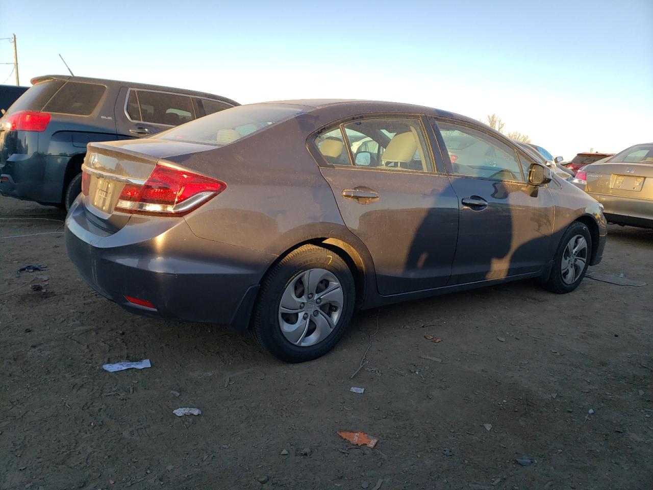 Изображение 3 2013 HONDA CIVIC LX 2013 с VIN 19XFB2F57DE068599