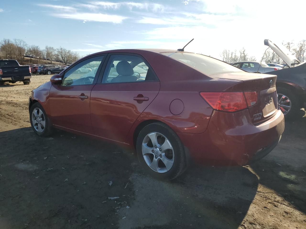 Изображение 2 2010 KIA FORTE EX 2010 с VIN KNAFU4A2XA5256718
