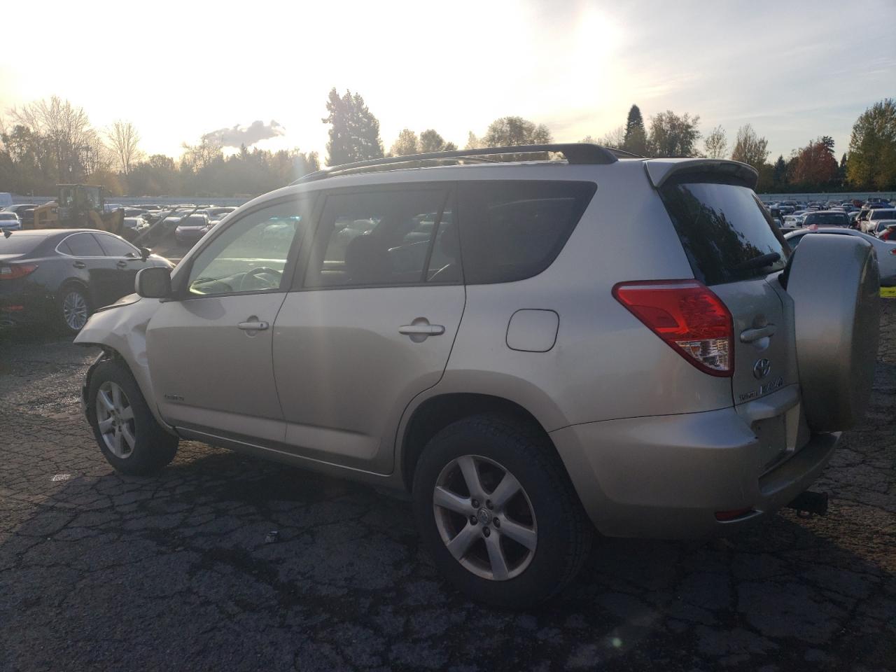 Image 2 of 2008 TOYOTA RAV4 LIMITED 2008 with VIN JTMBK31V885070553
