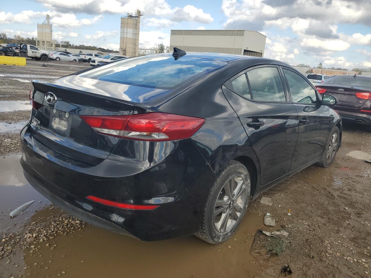 Image 3 of 2017 HYUNDAI ELANTRA SE 2017 with VIN 5NPD84LF1HH123886