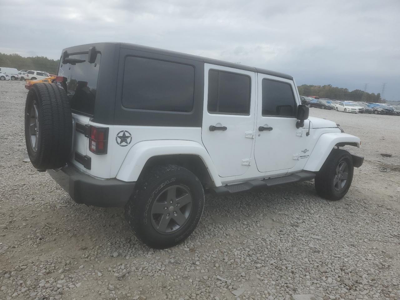 Image 3 of 2015 JEEP WRANGLER UNLIMITED SPORT 2015 with VIN 1C4BJWDGXFL603514