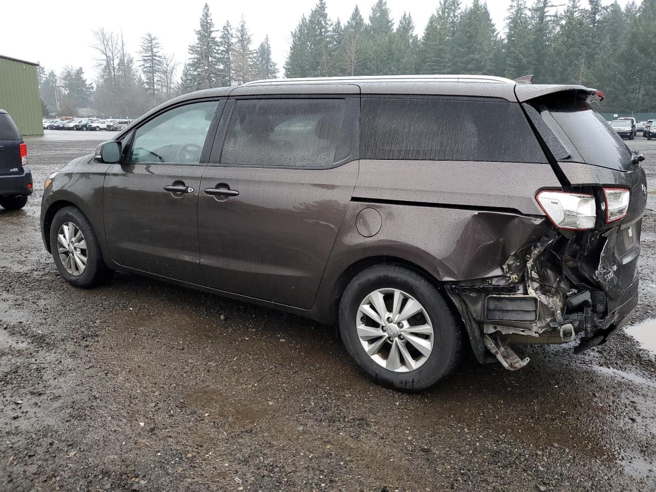 Изображение 2 2016 KIA SEDONA LX 2016 с VIN KNDMB5C14G6100851
