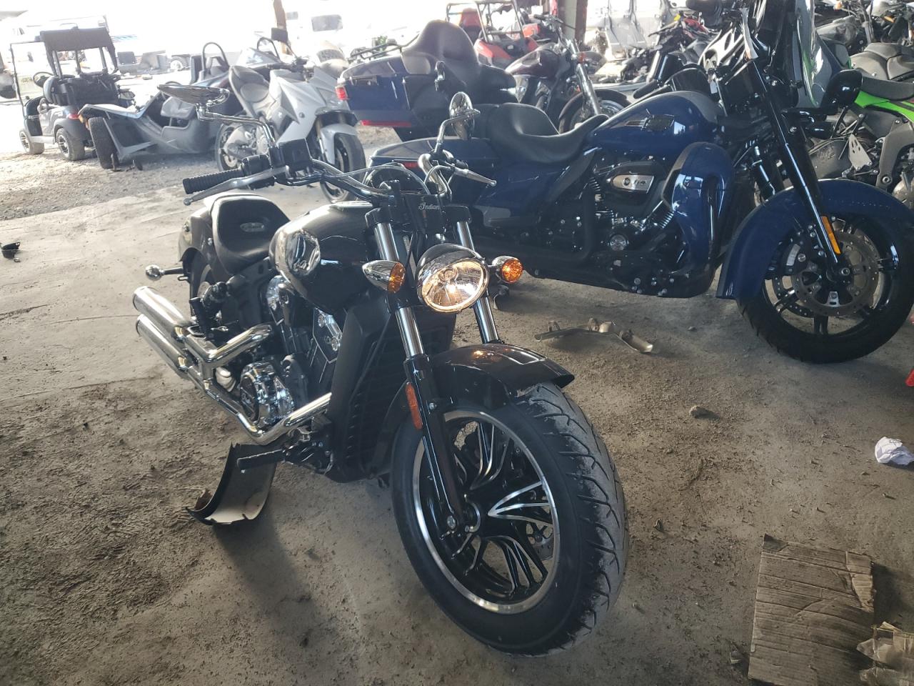 Изображение 1 2023 INDIAN MOTORCYCLE CO. SCOUT  2023 с VIN 56KMSB004P3191206