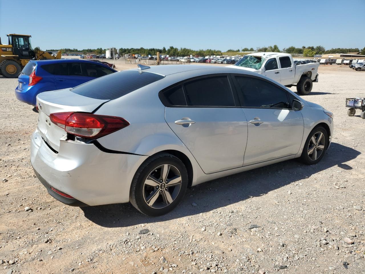 Изображение 3 2018 KIA FORTE LX 2018 с VIN 3KPFL4A74JE174330