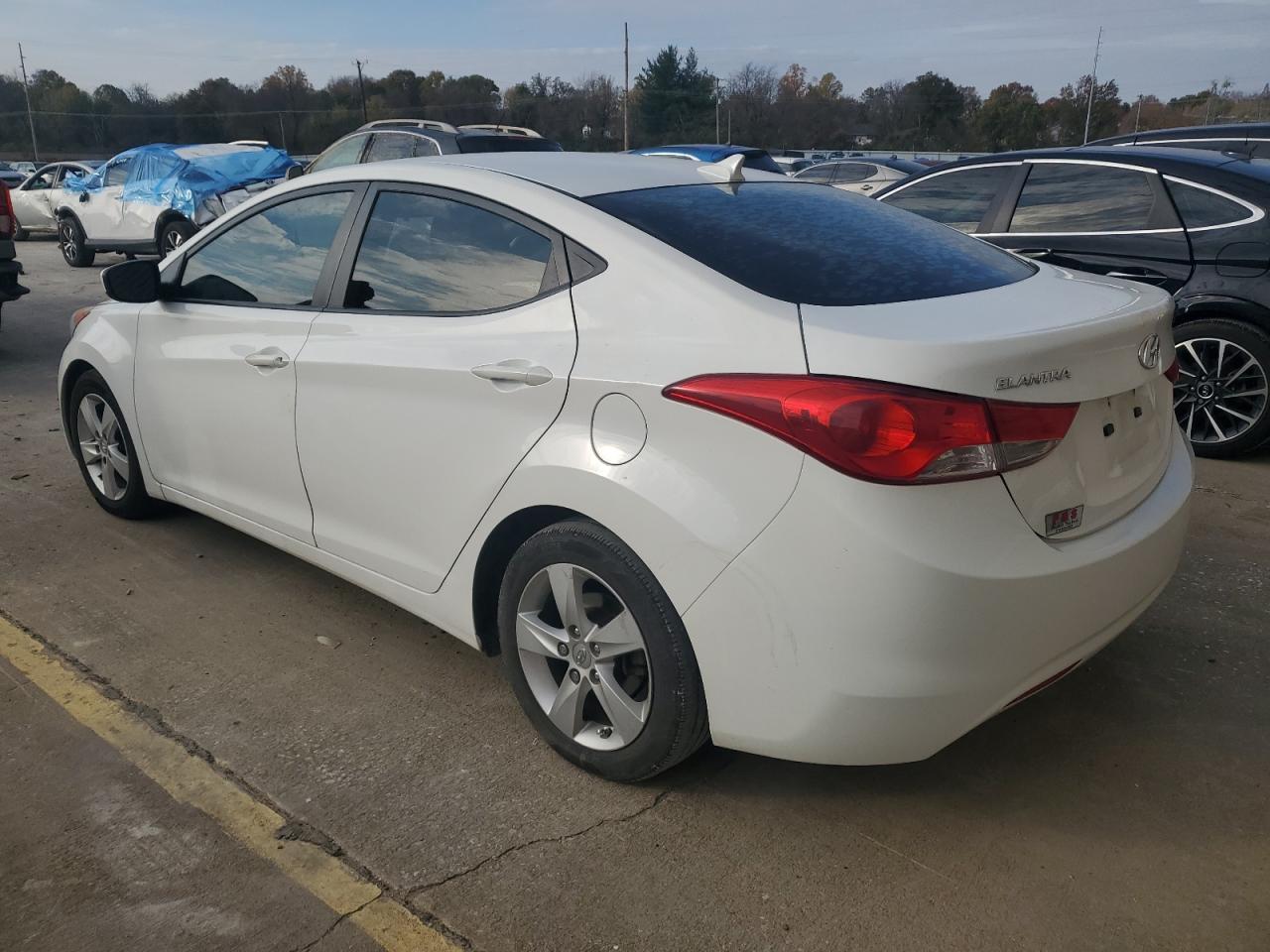 Изображение 2 2013 HYUNDAI ELANTRA GLS 2013 с VIN 5NPDH4AE6DH347174