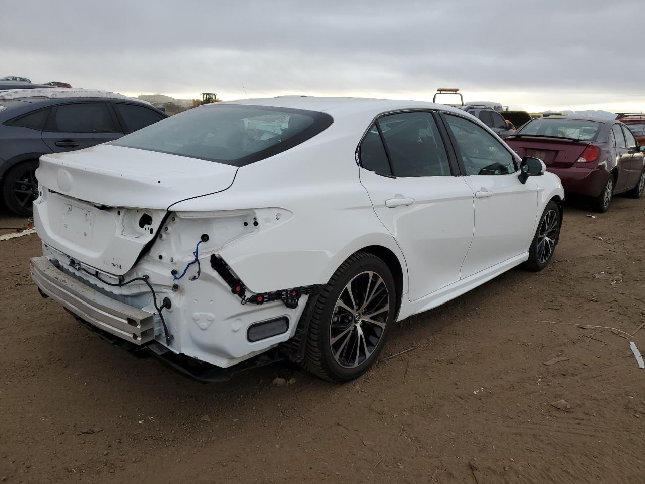 Image 3 of 2018 TOYOTA CAMRY HYBRID 2018 with VIN 4T1B21HK8JU500704