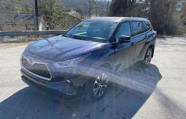 Obraz 2 z 2021 TOYOTA HIGHLANDER XLE 2021 z VIN 5TDGZRBH6MS540709