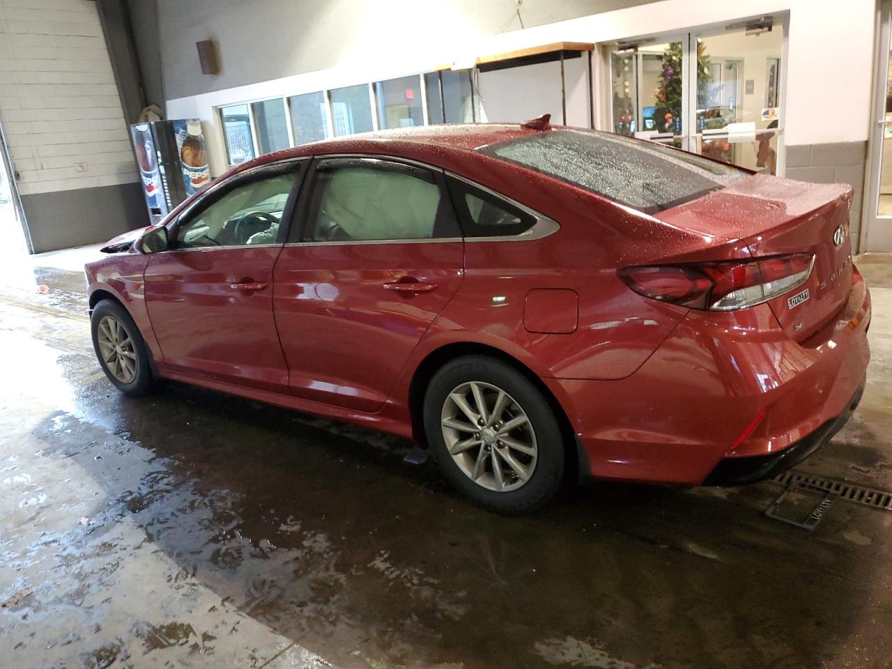 Image 2 of 2018 HYUNDAI SONATA SE 2018 with VIN 5NPE24AF3JH616354