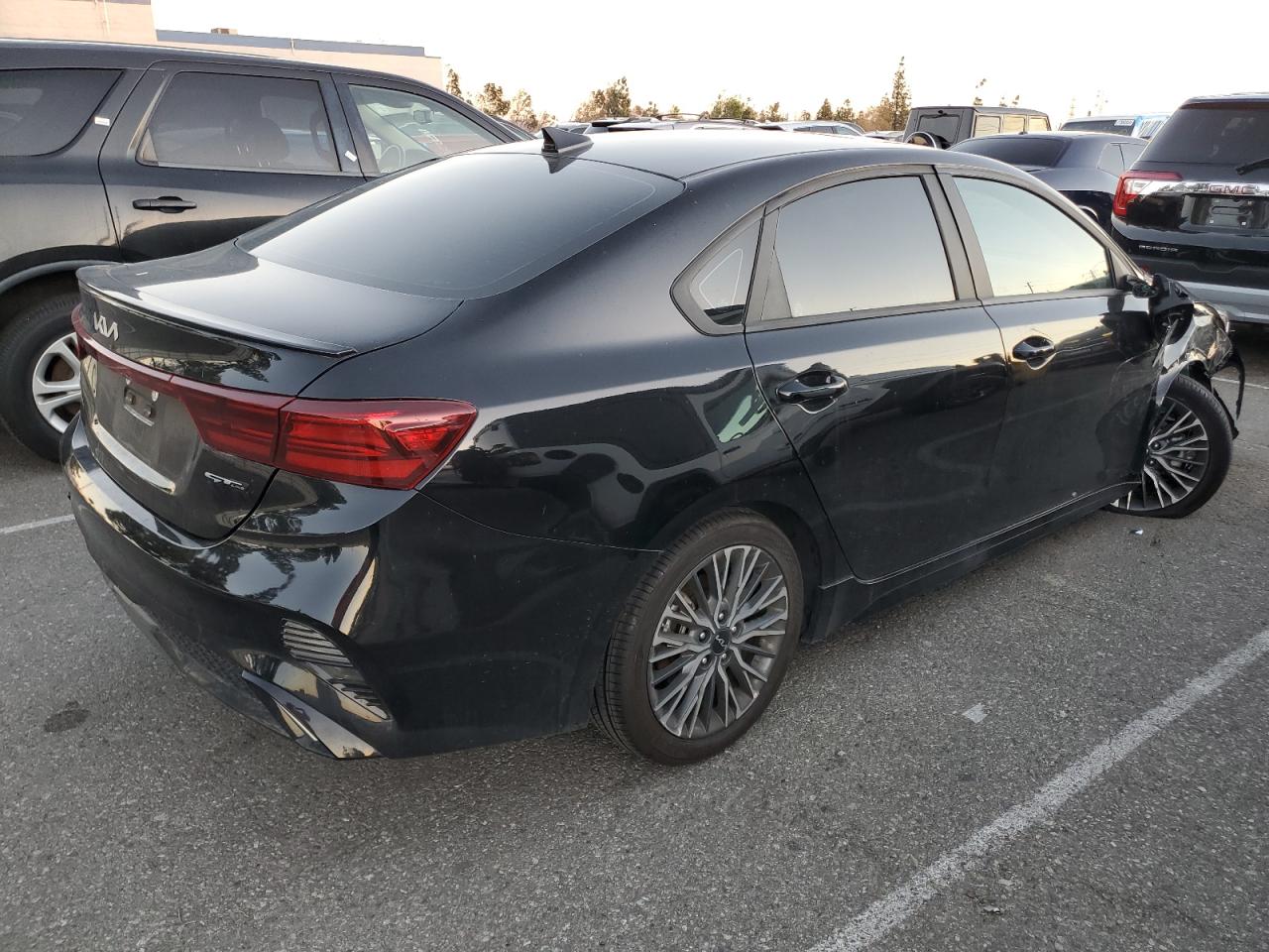 Изображение 3 2022 KIA FORTE GT LINE 2022 с VIN 3KPF54AD2NE470873