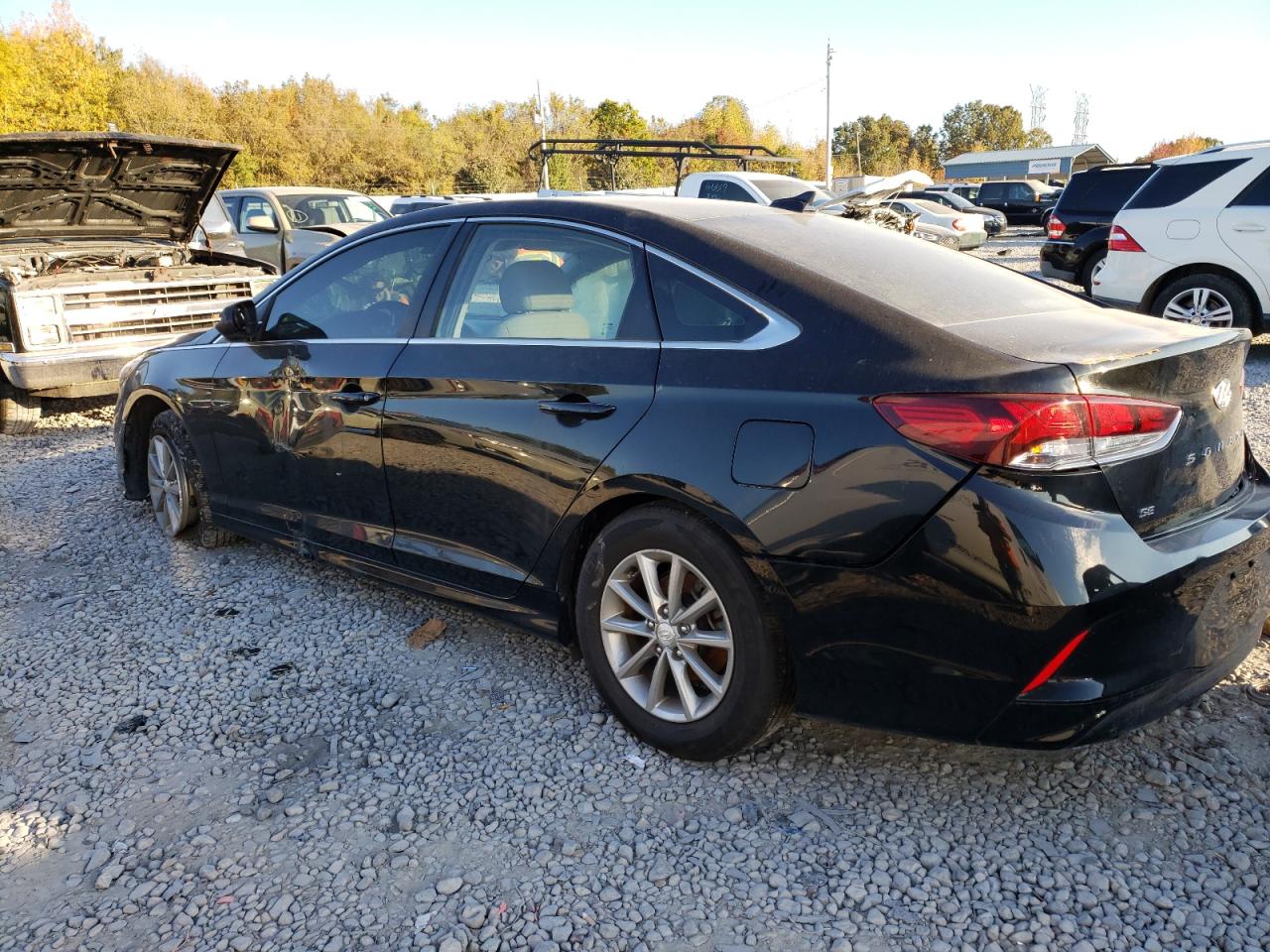 Obraz 2 z 2018 HYUNDAI SONATA SE 2018 z VIN 5NPE24AF9JH614706