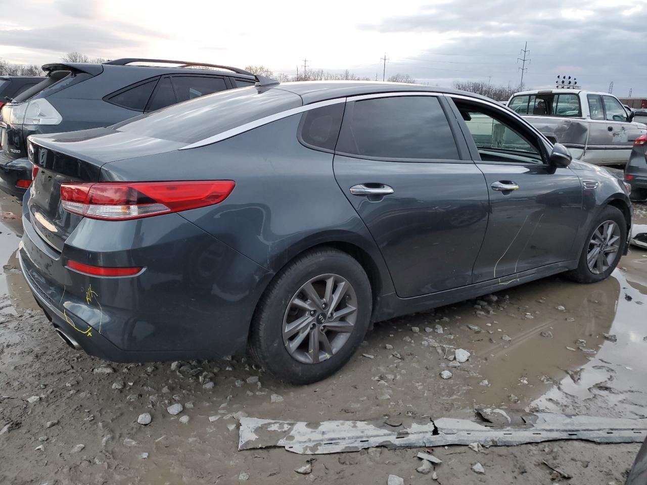 Image 3 of 2020 KIA OPTIMA LX 2020 with VIN 5XXGT4L32LG443286