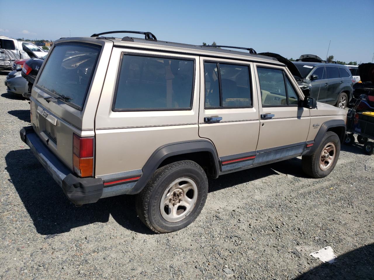 Image 3 of 1993 JEEP CHEROKEE SPORT 1993 with VIN 1J4FT68S4PL553764