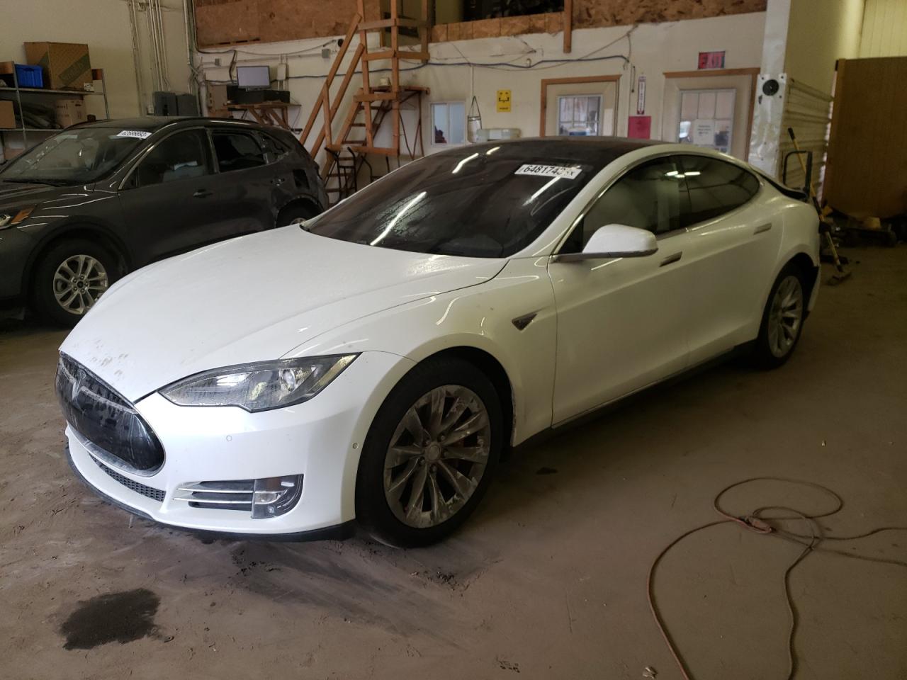 Изображение 1 2014 TESLA MODEL S  2014 с VIN 5YJSA1H18EFP57259
