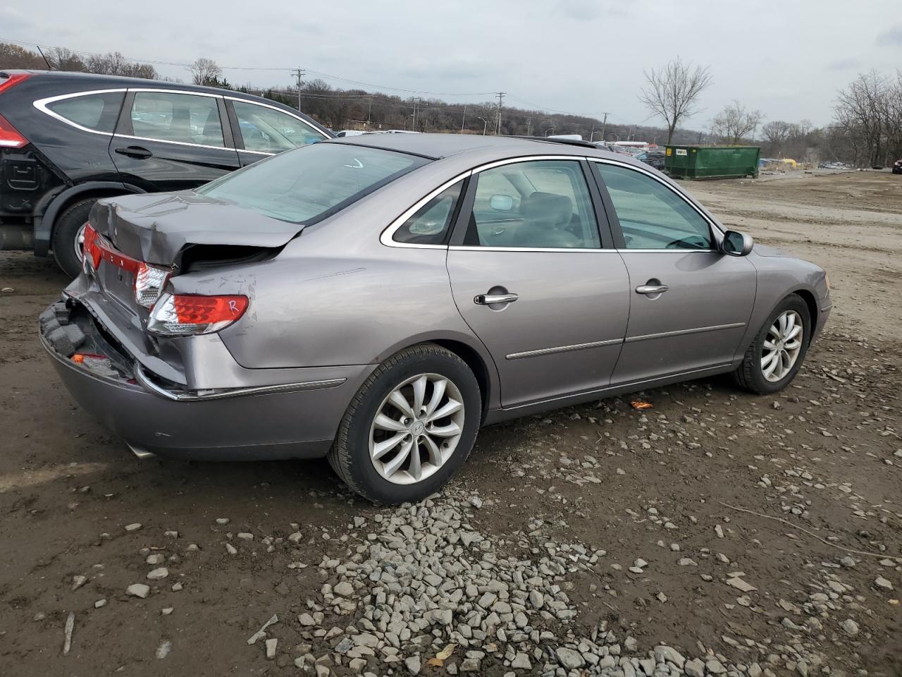 Image 3 of 2006 HYUNDAI AZERA SE 2006 with VIN KMHFC46F46A081491