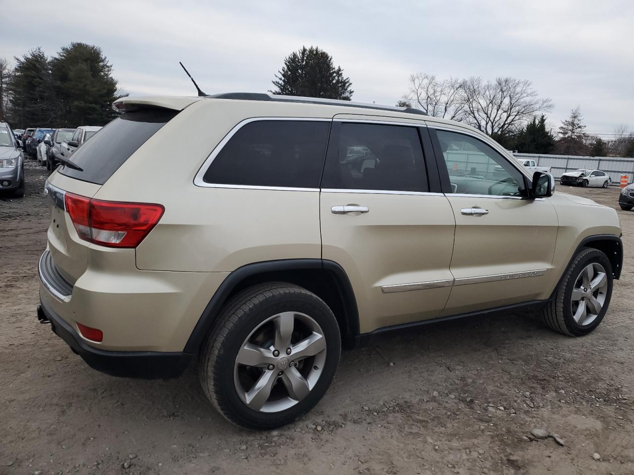Изображение 3 2011 JEEP GRAND CHEROKEE OVERLAND 2011 с VIN 1J4RR6GT1BC629116