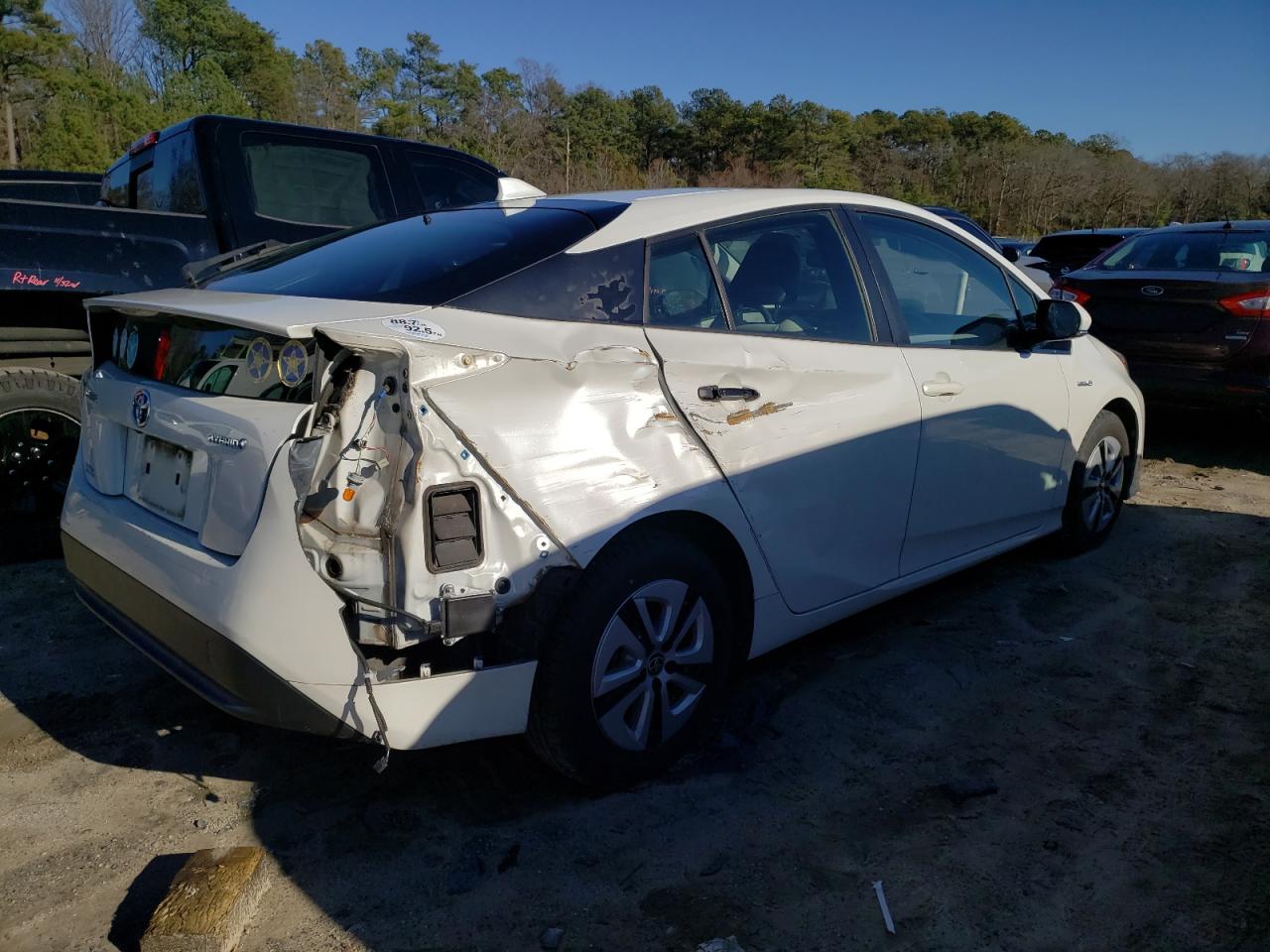 Image 3 of 2016 TOYOTA PRIUS  2016 with VIN JTDKARFU5G3011217