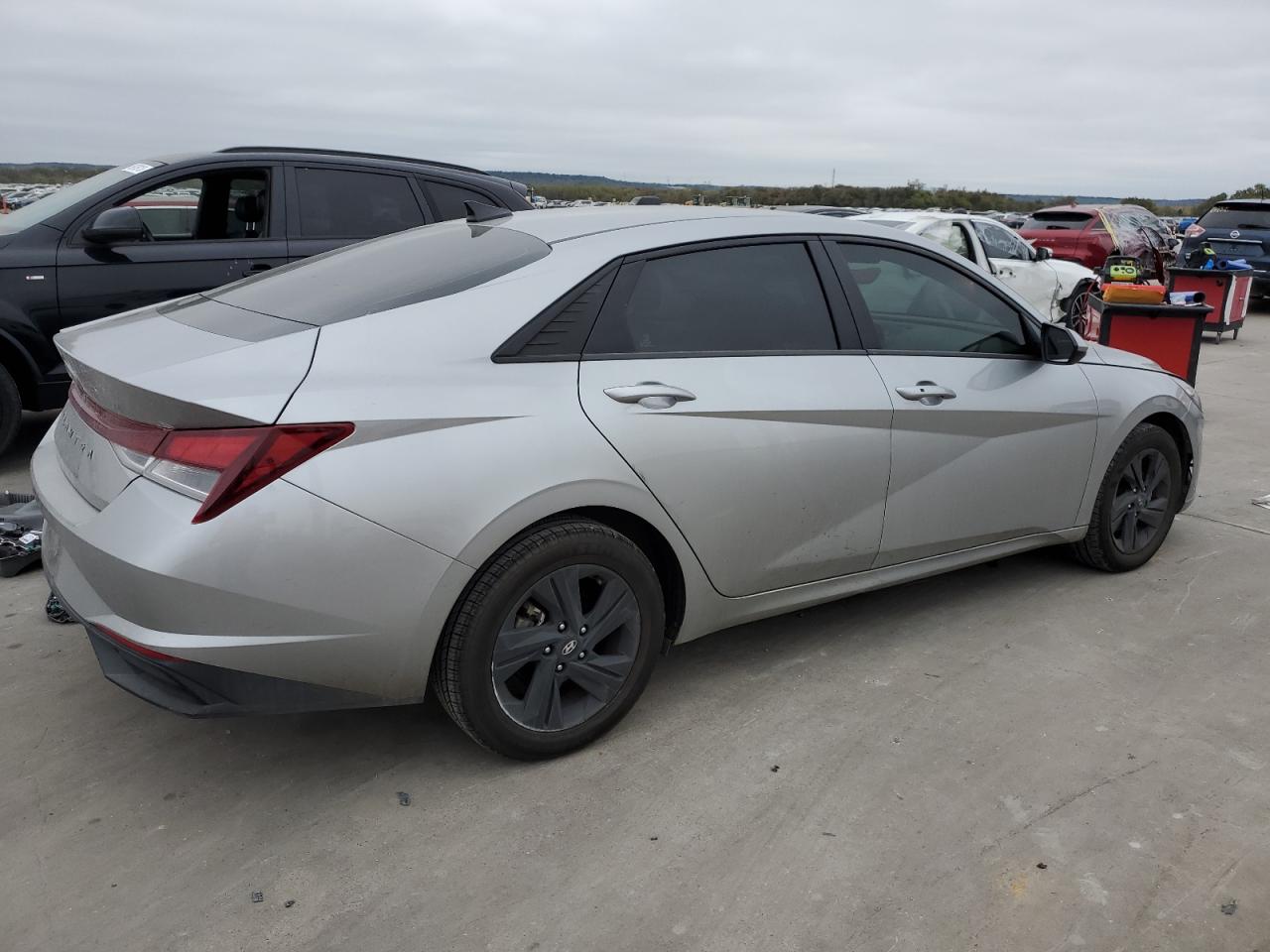 Obraz 3 z 2021 HYUNDAI ELANTRA SEL 2021 z VIN 5NPLS4AG5MH039556