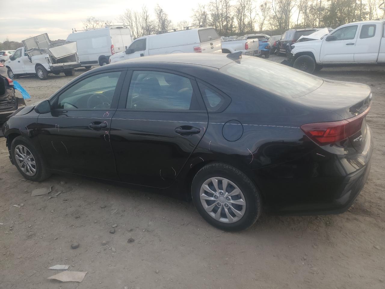 Image 2 of 2021 KIA FORTE FE 2021 with VIN 3KPF24AD5ME312535