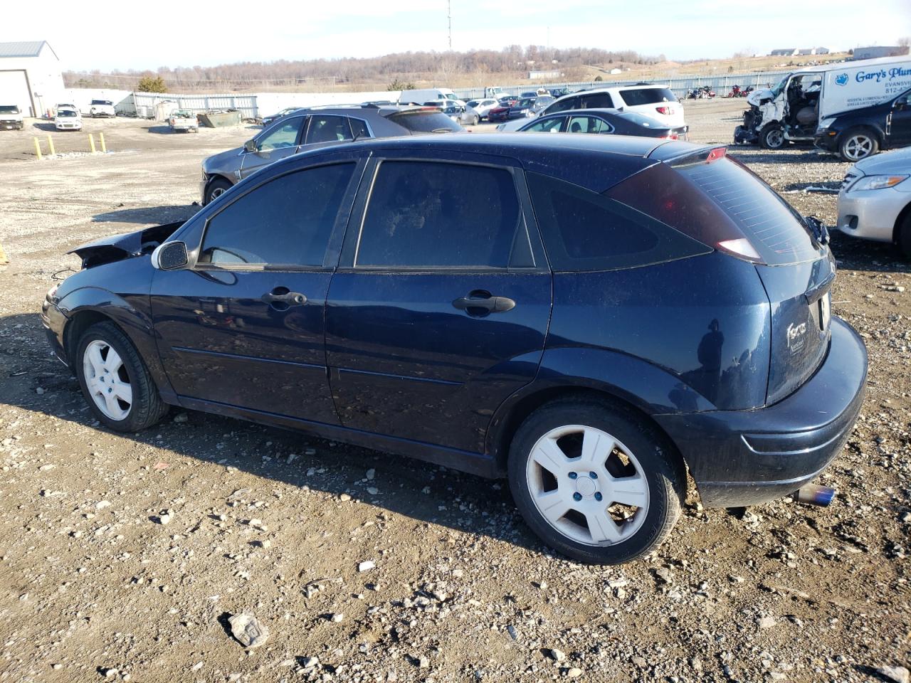 Obraz 2 z 2003 FORD FOCUS ZX5 2003 z VIN 3FAFP37303R193428